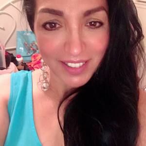 Meet your Posher, Rosy